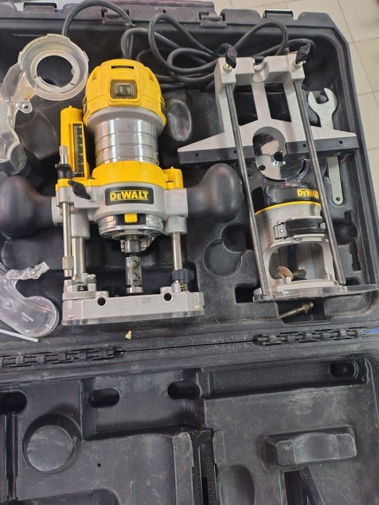 Оголошення Dewalt D26204K Б/У
