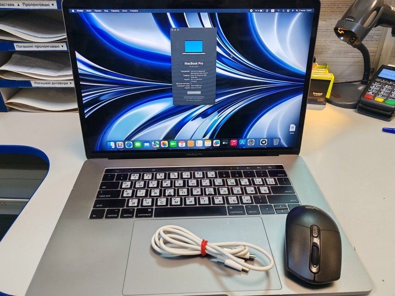 Купить Apple macbook pro екр. 15,4/a1707/ core i7 2,6ghz/ ram16gb/ ssd256gb/ intel hd graphics 530/touch bar Б/У