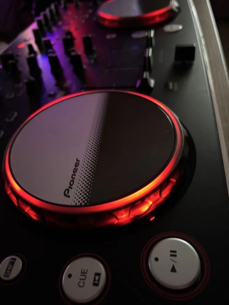 Оголошення Pioneer Б/У