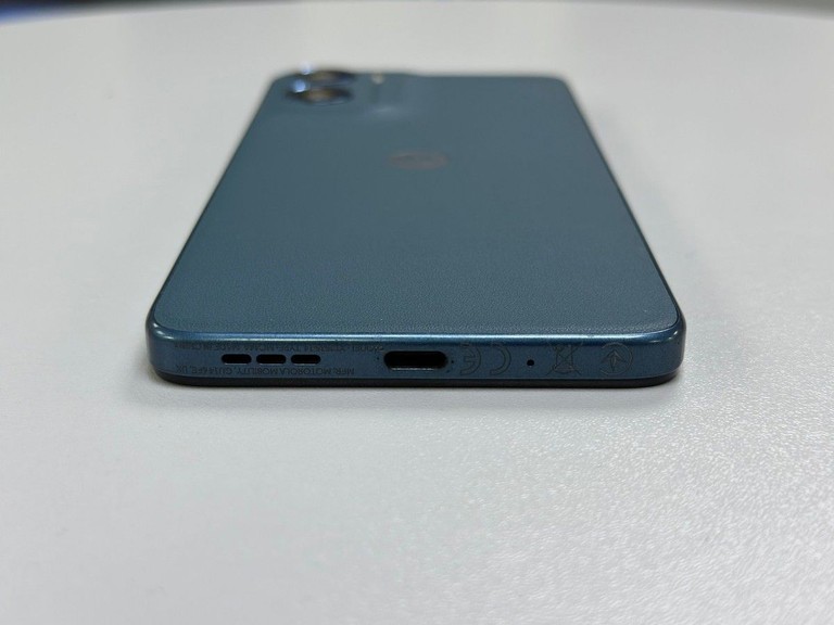 Дешево Motorola moto g06 4g 4/256gb з ломбарду