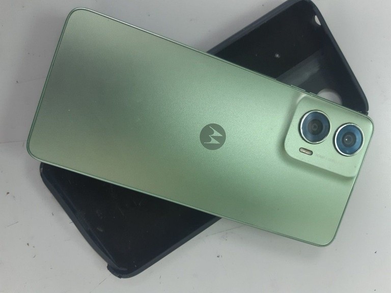 Объявление Motorola g24 8/128gb Б/У