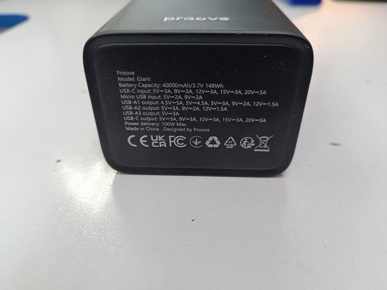 Дешево Proove giant 40000mah 100w з ломбарду