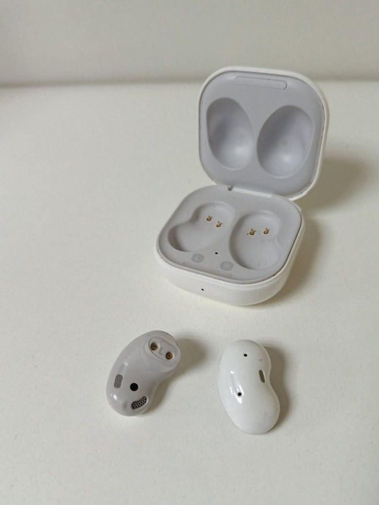 Samsung galaxy buds live sm-r180 Код:01-201097040. Изображение 5