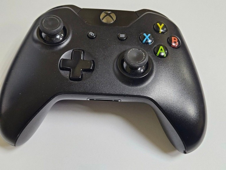 Купити Microsoft Xbox One Wireless Controller Black Б/У