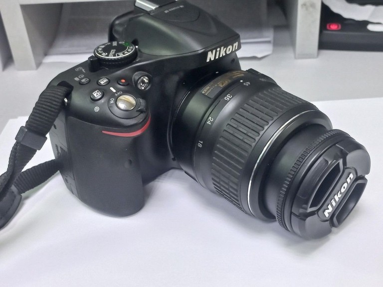 Розпродаж Nikon d5200 + af-s nikkor 18-55mm 1:3.5-5.6g vr, продавець Техноскарб