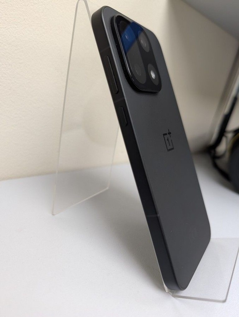 Oneplus 15 16/512GB Purple Код:01-201158888. Зображення 5