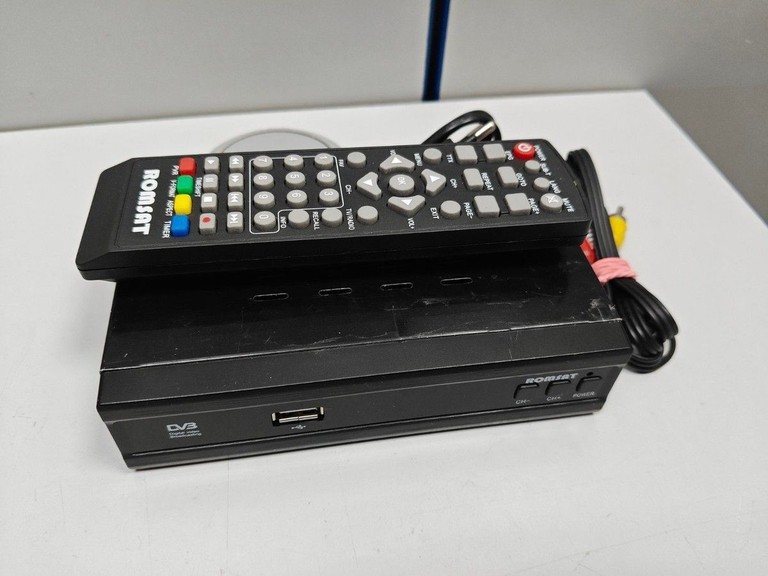 Купить Romsat T7085HD Б/У