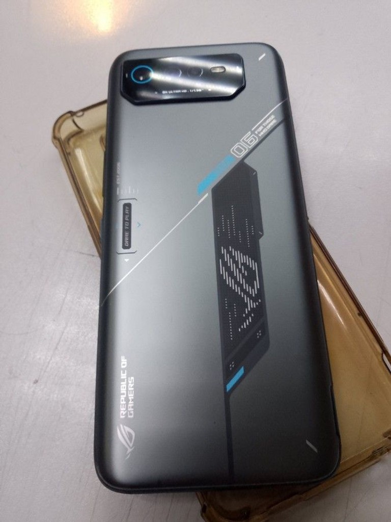 Распродажа Asus ROG Phone 6D 12/256GB Space Gray, продавец Техноскарб