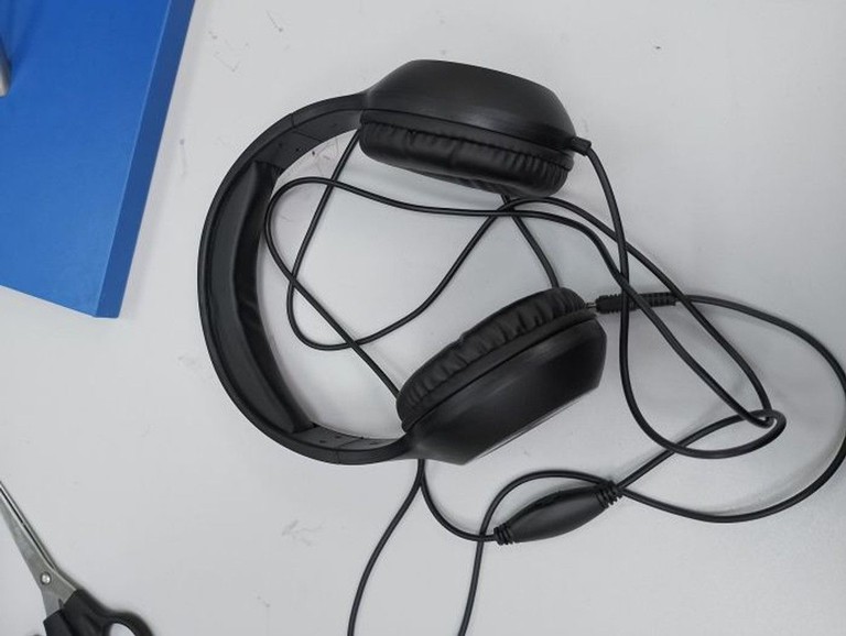 Оголошення Titanum h830a з мікрофоном Б/У