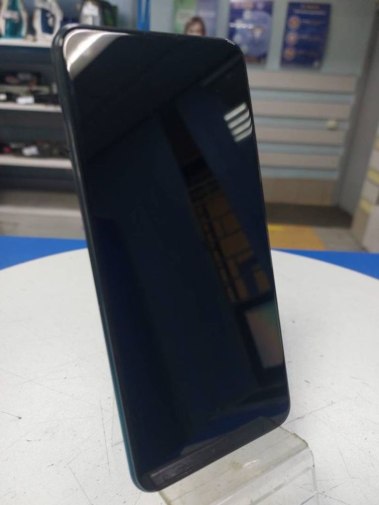 Дешиво Tecno spark 5 pro kd7 4/64gb с ломбарда