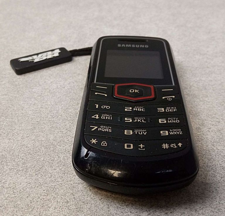 Дешево Samsung GT-E1081T з ломбарду