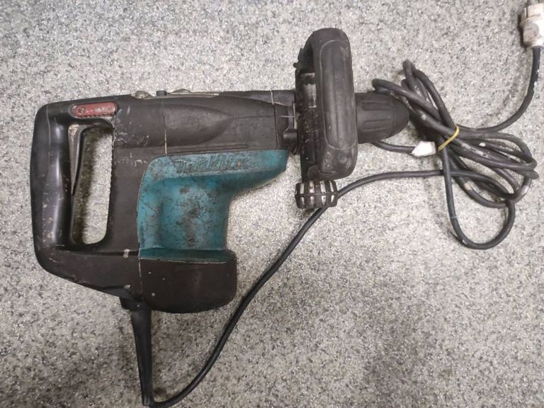 Дешево Makita hr 4001c з ломбарду