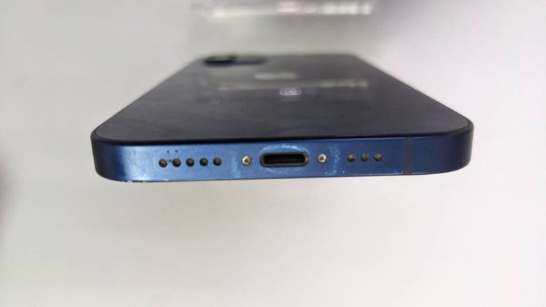 Apple iPhone 12 256GB (PRODUCT)RED Код:01-19316627. Зображення 8