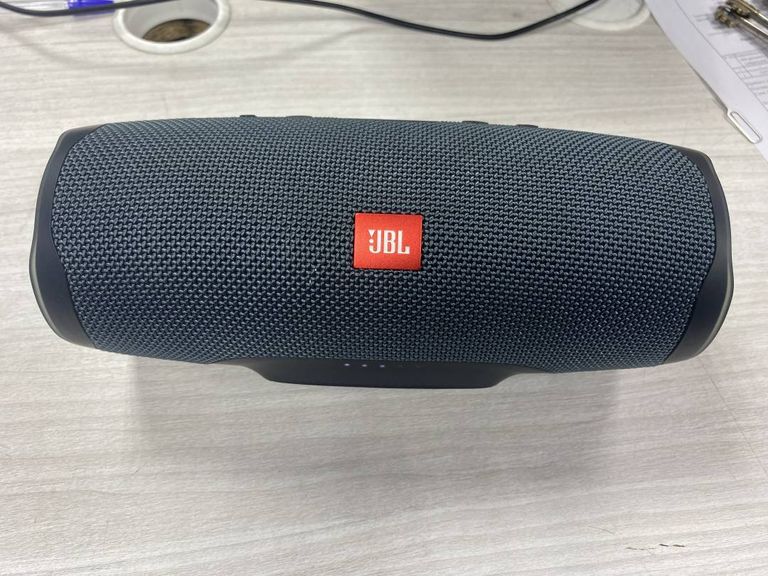 Jbl charge essential 2