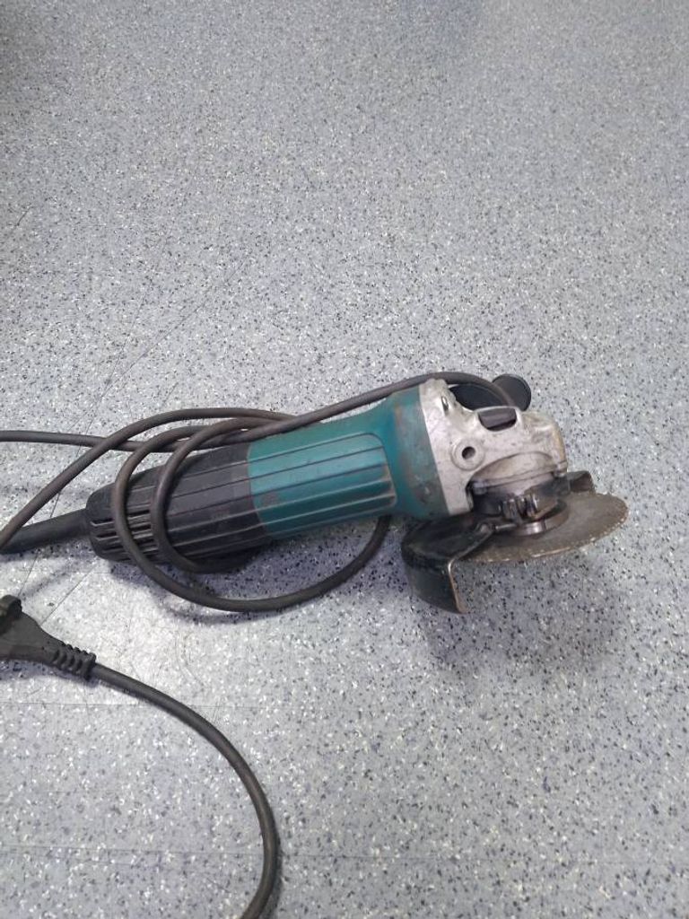 Makita GA5030