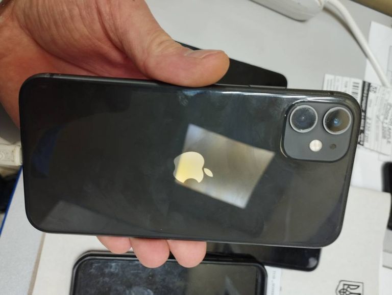 Дешево Apple iphone 11 64gb з ломбарду