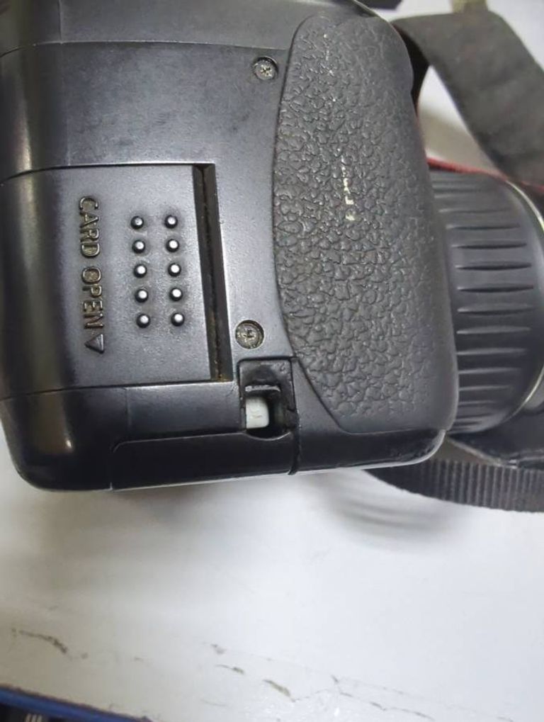 Розпродаж Canon eos 550d +efs 18-55mm 3.5-5.6 is, продавець Техноскарб