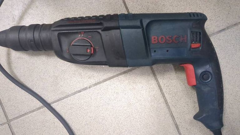 Купити Bosch GBH 2-26 DFR (0615990L2T) Б/У