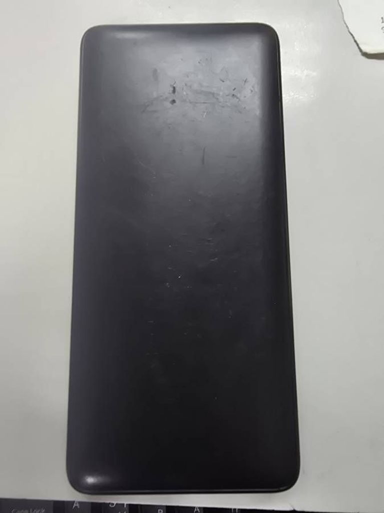 Дешиво Baseus 15000 с ломбарда