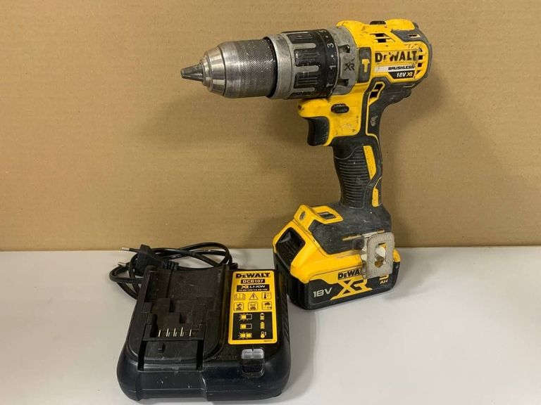 Купить Dewalt dcd796 Б/У