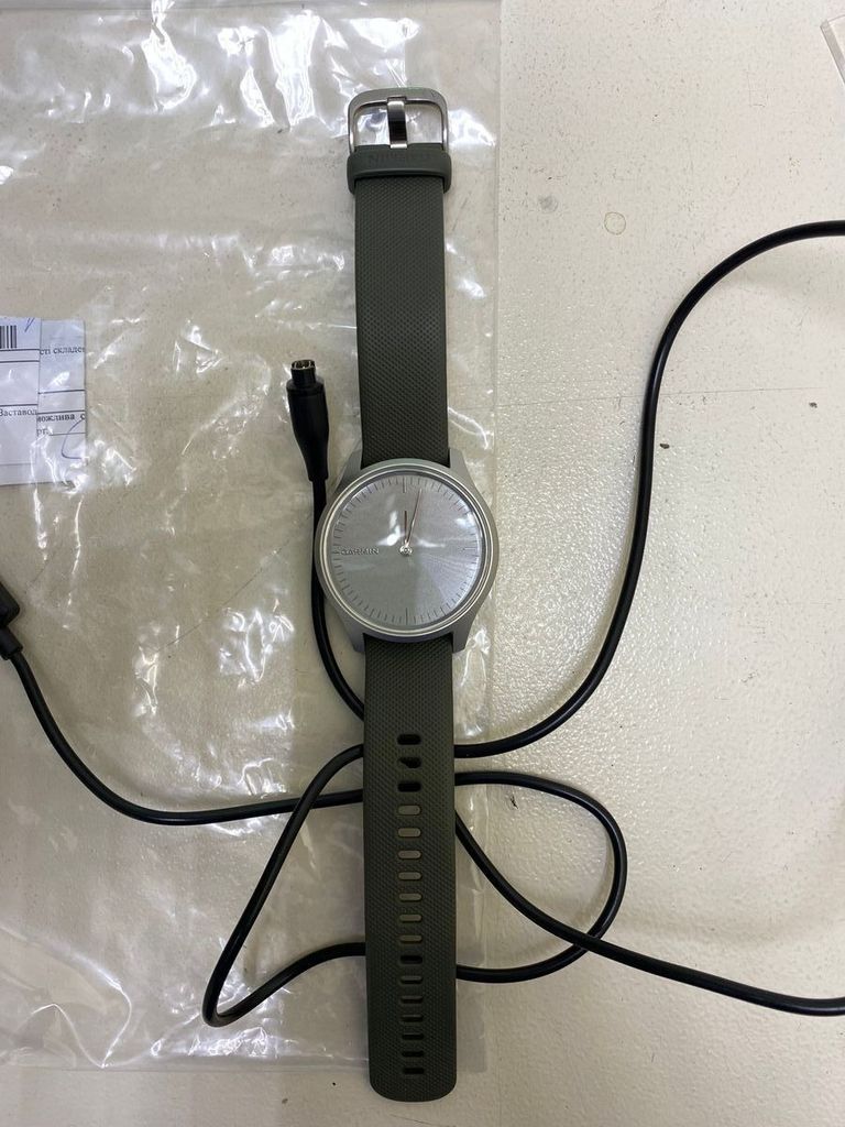 Купити Garmin vivomove style silver aluminum w. moss silicone b. 010-02240-01 Б/У