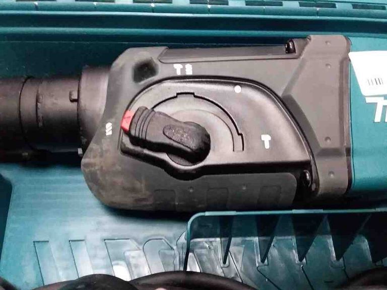 Makita HR2470