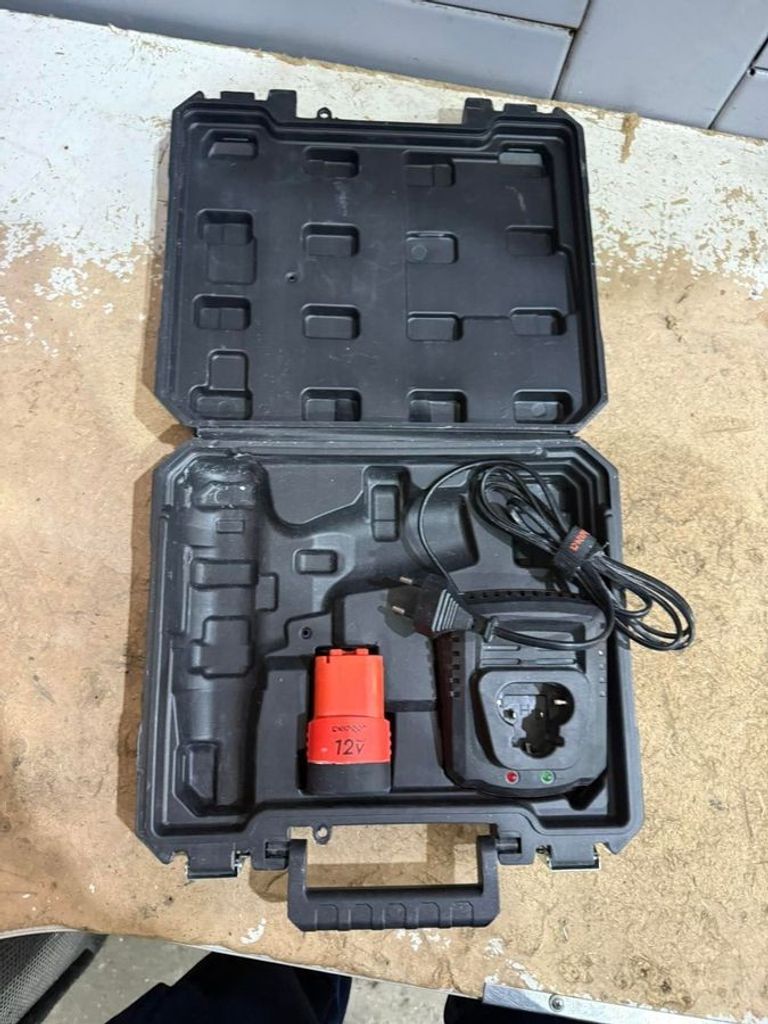 Дешево Dnipro-M cd-12q 2акб + зп з ломбарду