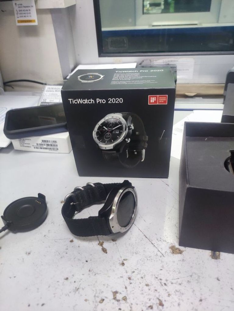 Дешево Ticwatch Pro 2020 з ломбарду