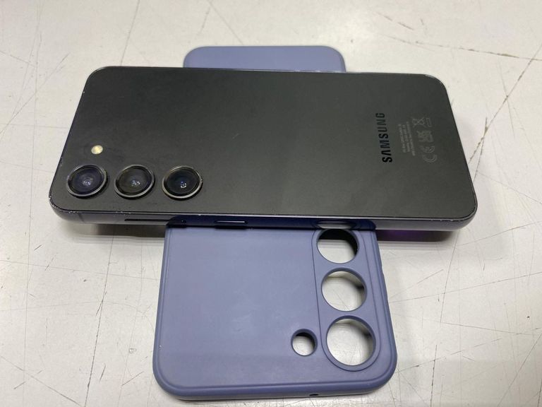 Оголошення Samsung galaxy s23 8/128gb Б/У