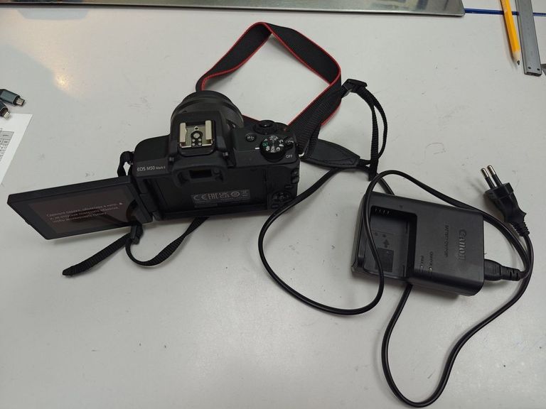 Оголошення Canon EOS M50 Mark II kit (15-45mm) IS STM Black (4728C043) Б/У