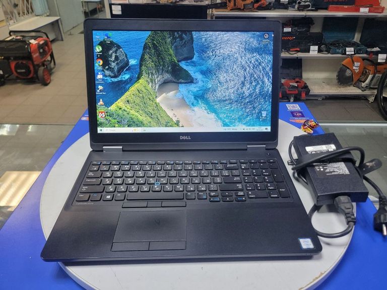Купити Dell 15/core i5 6440hq ddr3/8gb ddr3/hdd *відсутній/ssd 128 gb/*інтегрована Б/У