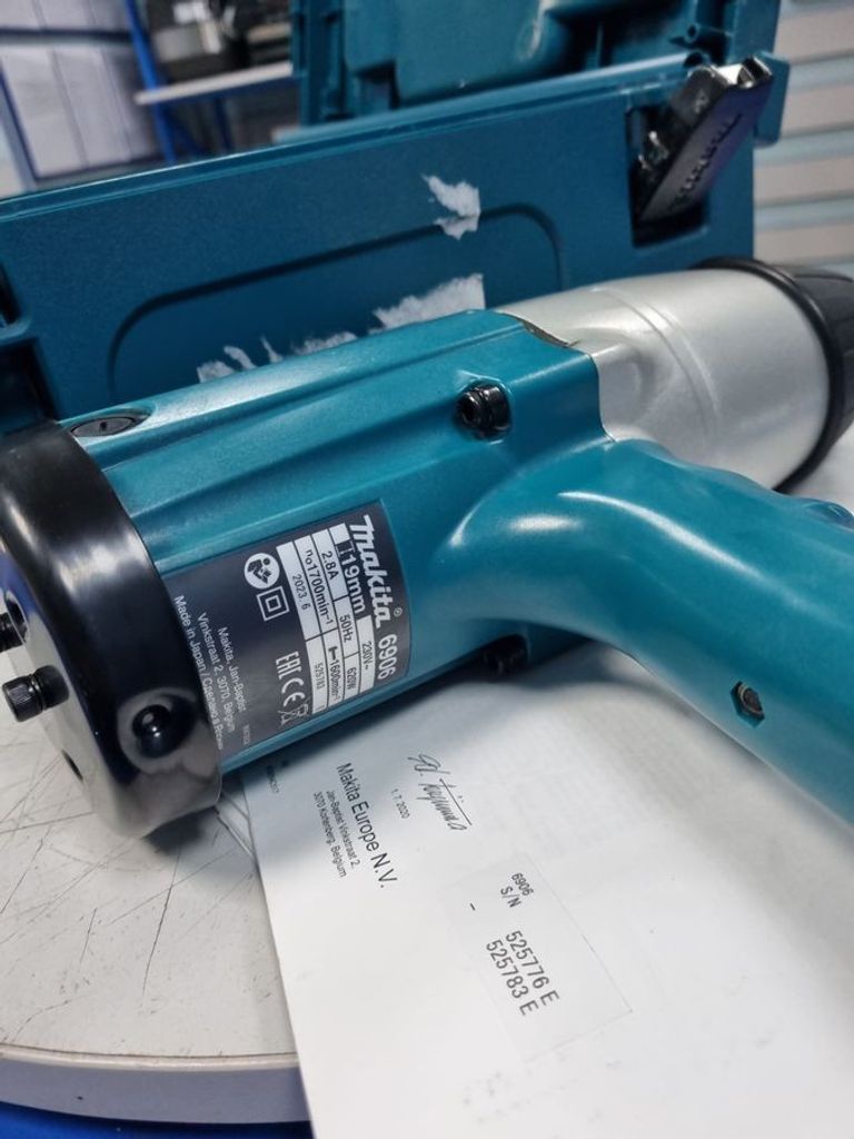 Дешево Makita 6906 з ломбарду