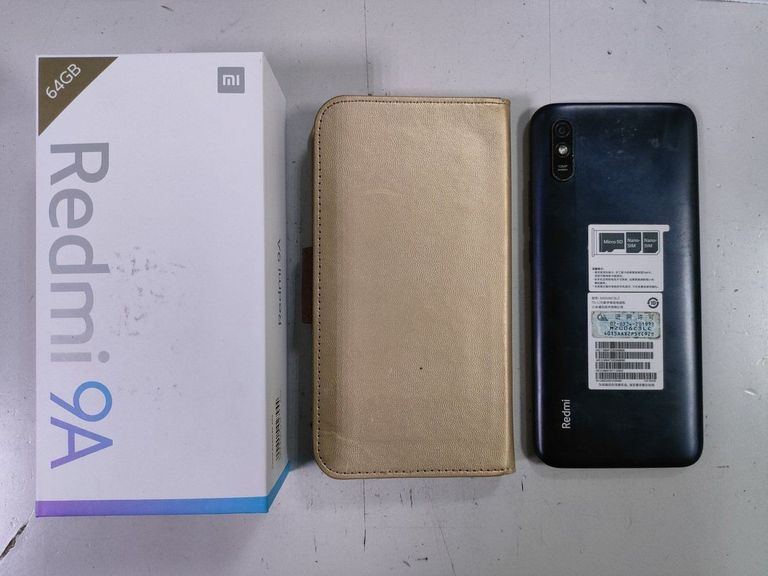 Дешиво Xiaomi Redmi 9A 4/64GB Peacook Green с ломбарда