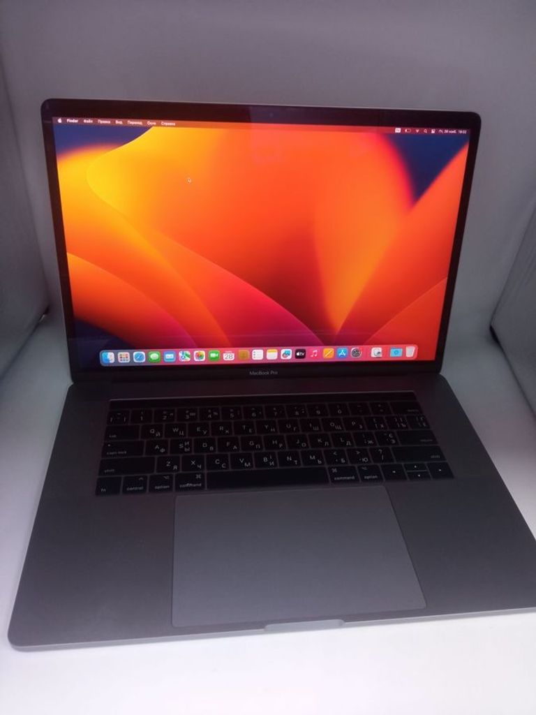 Купити Apple macbook pro a1707 core i7 2,7ghz/ ram 16gb/ ssd 500gb/ intel hd graphics 530 Б/У