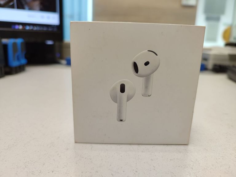 Купить Apple airpods 4 with active noise cancellation Б/У