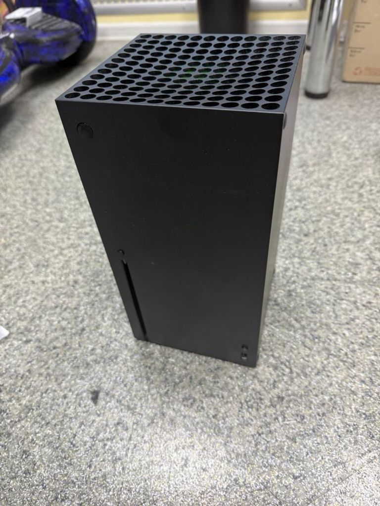 Купить Microsoft xbox series x 1tb Б/У