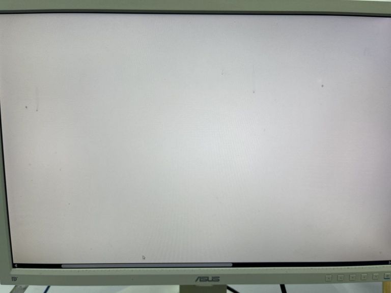 Дешево Asus BE24AQLB з ломбарду