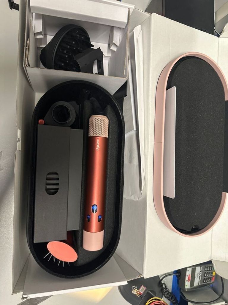 Оголошення Dyson airwrap hs05 complete long nickel/copper Б/У