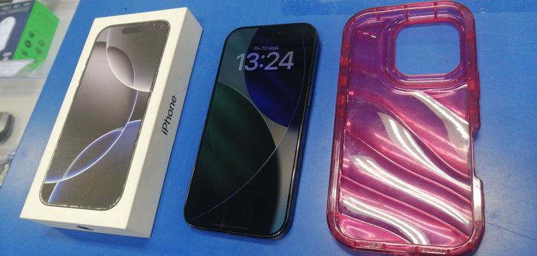 Купити Apple iphone 16 pro 256gb Б/У
