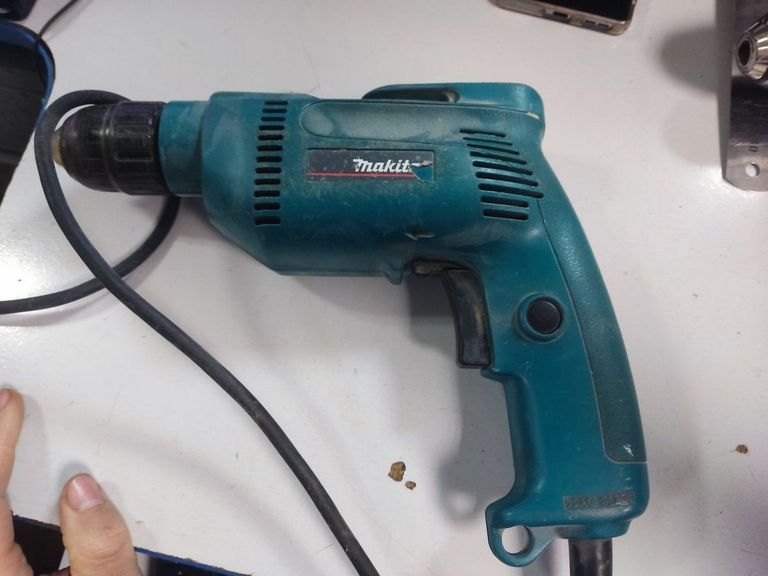 Купить Makita 6413 Б/У