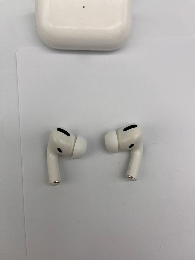 Розпродаж Apple AirPods Pro (MWP22), продавець Техноскарб