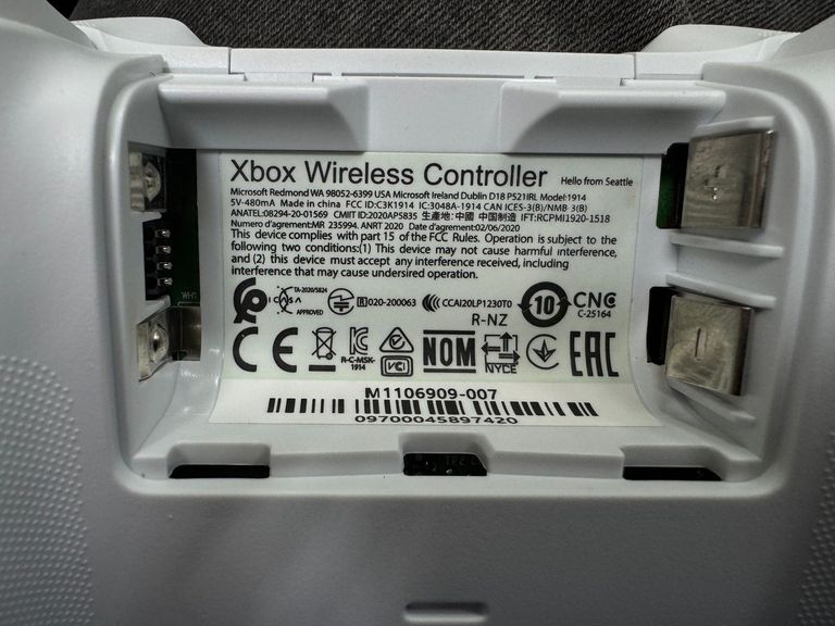 Microsoft xbox series x s wireless controller Код:01-200843757. Изображение 7