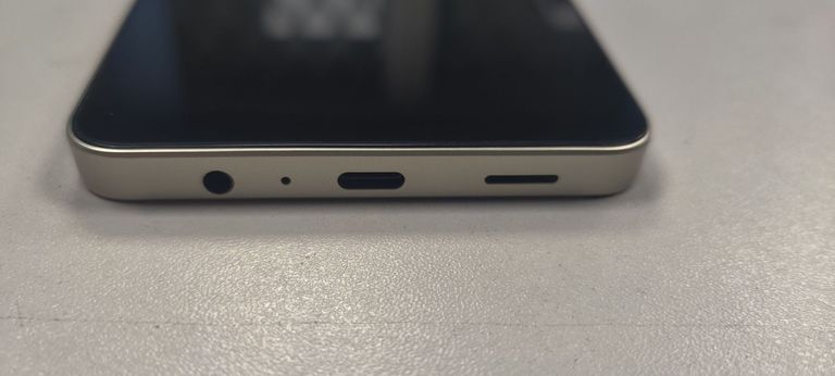 Дешиво Samsung galaxy a06 4/128gb с ломбарда