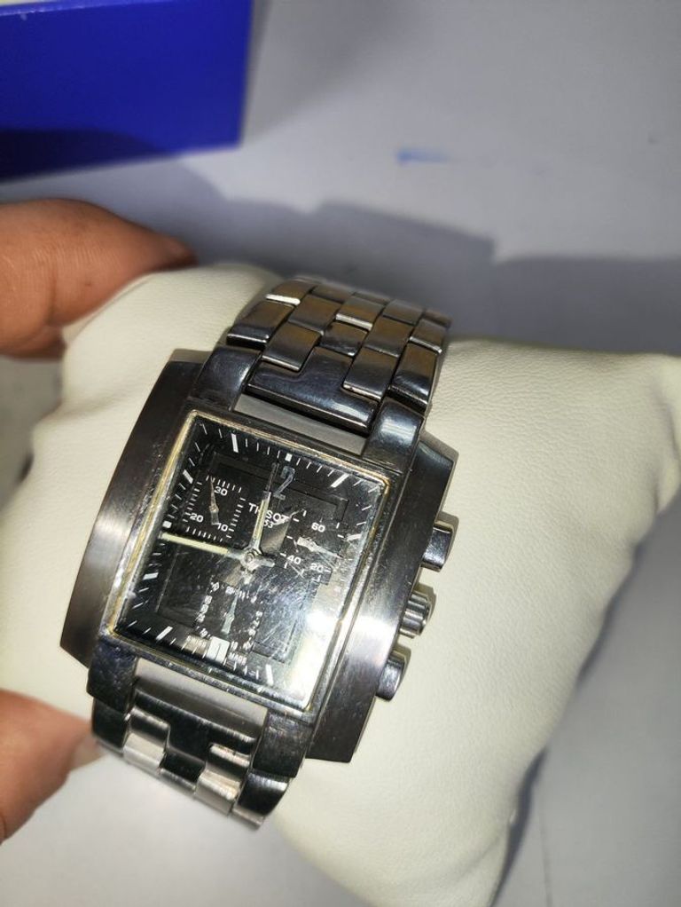 Оголошення Tissot l875/975k Б/У