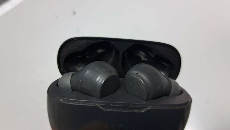 Дешево Jbl wave 200tws з ломбарду