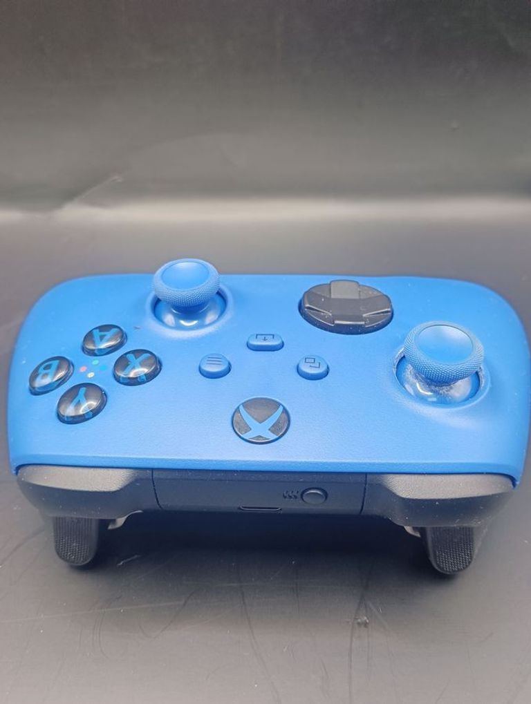 Дешиво Microsoft xbox series x s wireless controller с ломбарда