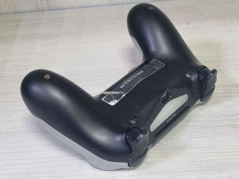 Sony dualshock 4 v2 Код:01-200885061. Изображение 9