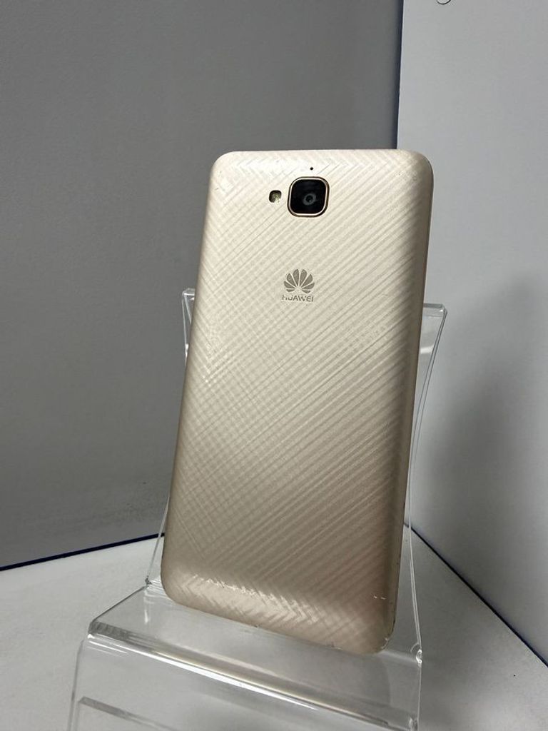 Дешиво Huawei y6 pro 2/16gb с ломбарда