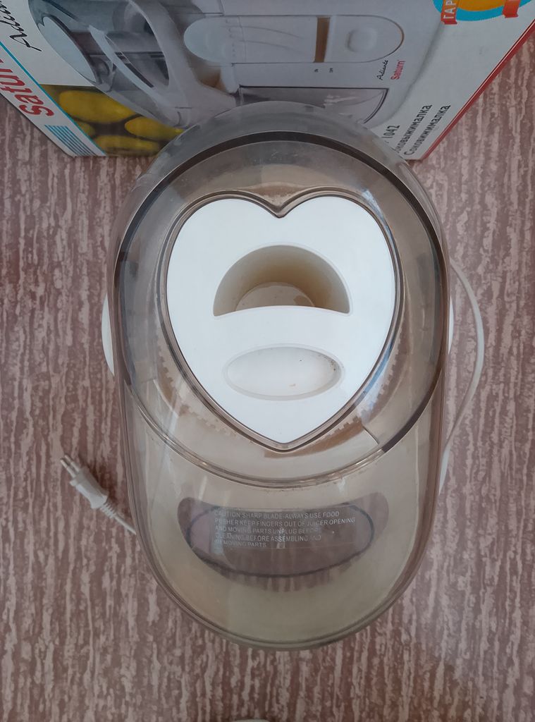 Дешиво Saturn st 1042 с ломбарда