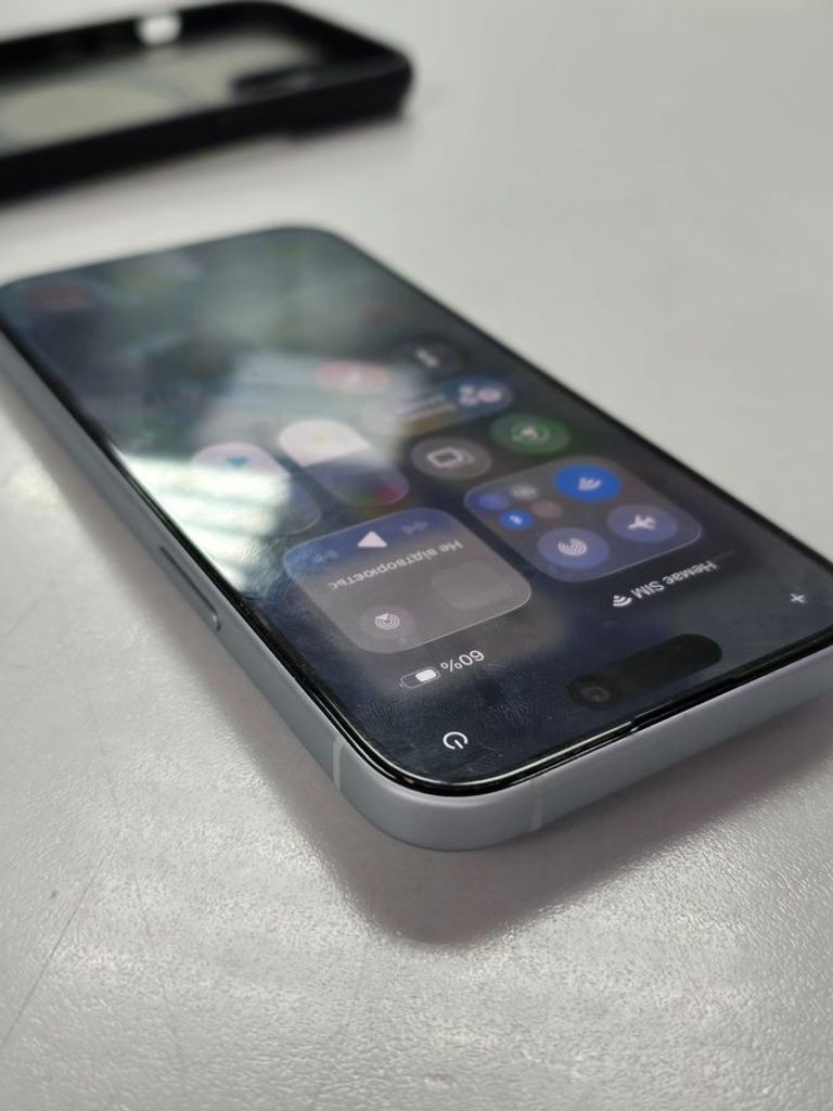 Apple iPhone 15 256GB Green Код:01-200883564. Изображение 9